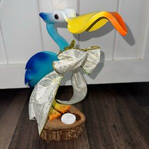 NAUTI BIRD PELICAN‎ TABLETOP STATUE. HANDCRAFTED PVC ART. INDOOR OR OUTDOOR USE.